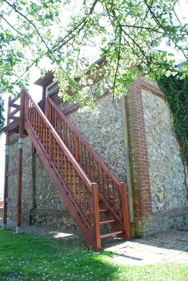 Studio Meuble Jacynthe Proche Le Havre - Etretat - Honfleur Saint-Romain-de-Colbosc Ngoại thất bức ảnh